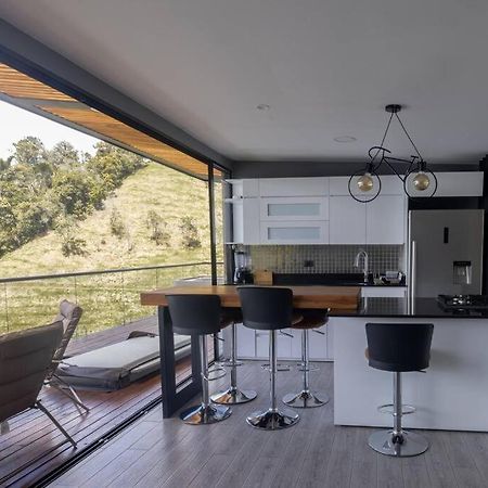 Sky House Cabana Guatape Ла-Прадера Экстерьер фото