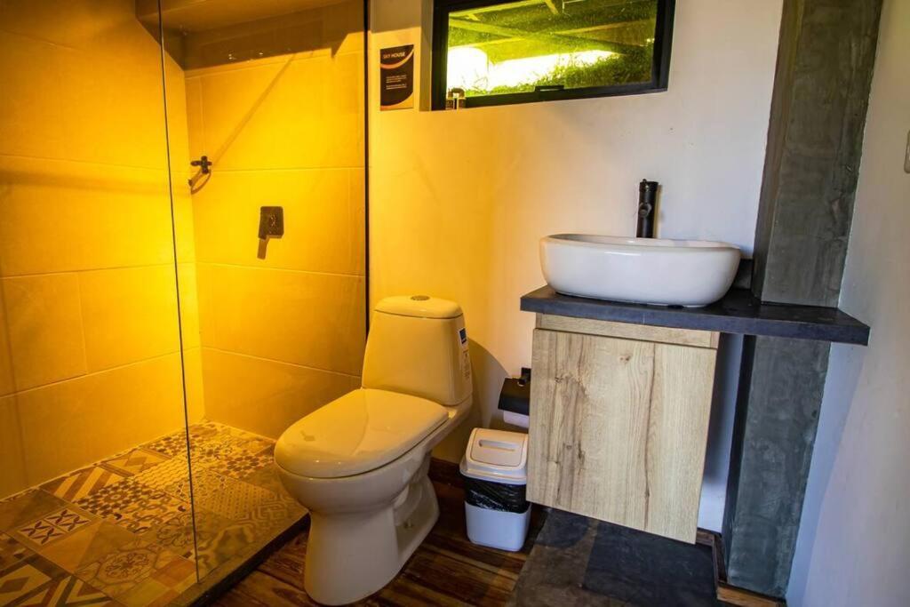 Sky House Cabana Guatape Ла-Прадера Экстерьер фото