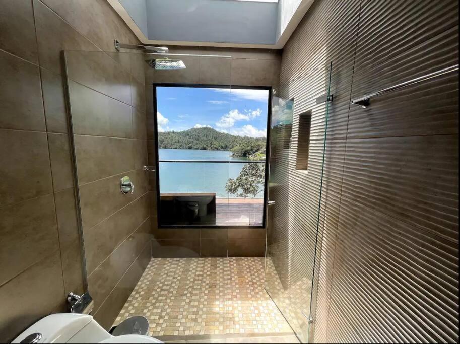 Sky House Cabana Guatape Ла-Прадера Экстерьер фото